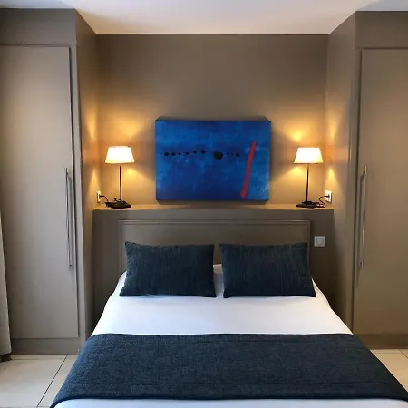 Les Jardins De - Parking Gratuit & Piscine Chauffee Hotell