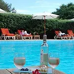 ホテル Les Jardins De - Parking Gratuit & Piscine Chauffee