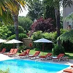 ホテル Les Jardins De - Parking Gratuit & Piscine Chauffee 3*