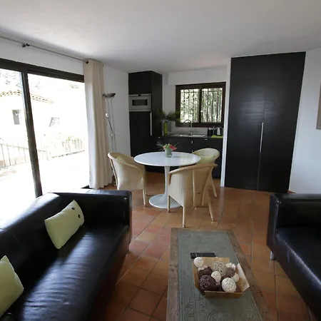 Hotel Les Jardins De - Parking Gratuit&piscine Chauffée Cassis