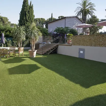 Les Jardins De - Parking Gratuit&piscine Chauffée 3*