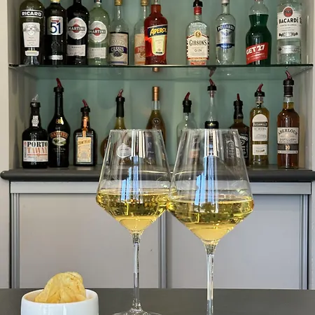 Les Jardins De - Parking Gratuit&piscine Chauffée 3*