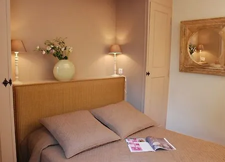 Les Jardins De - Parking Gratuit & Piscine Chauffee Hotell 3*