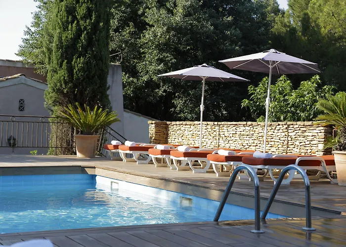 Les Jardins De - Parking Gratuit & Piscine Chauffee Отель Каси