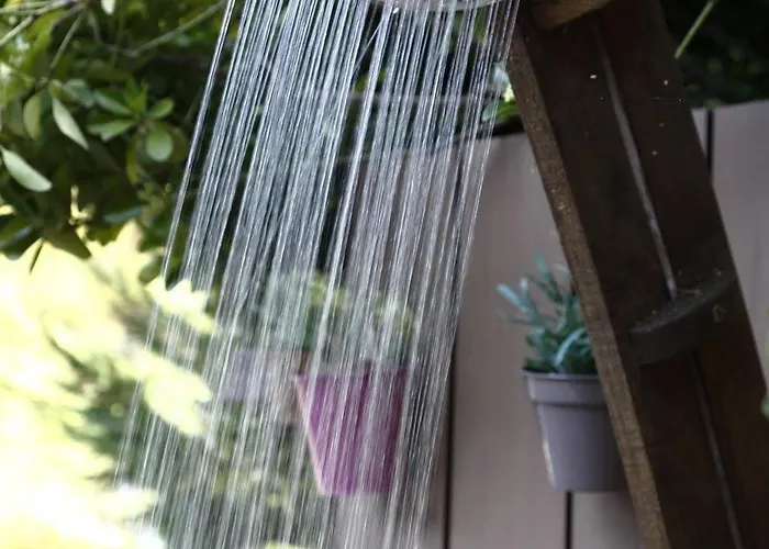 Les Jardins De - Parking Gratuit & Piscine Chauffee Отель 3*